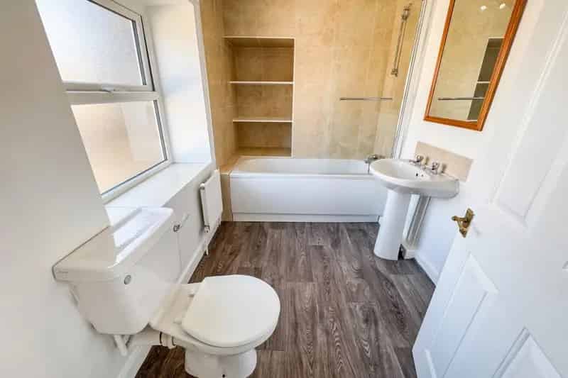 2 Bedroom Apartment Otley Town Centre Available Now