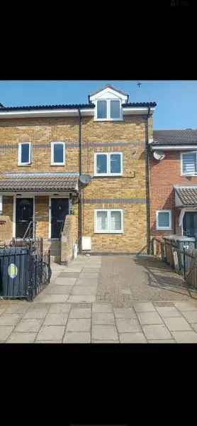 Flat For Rent in London, England