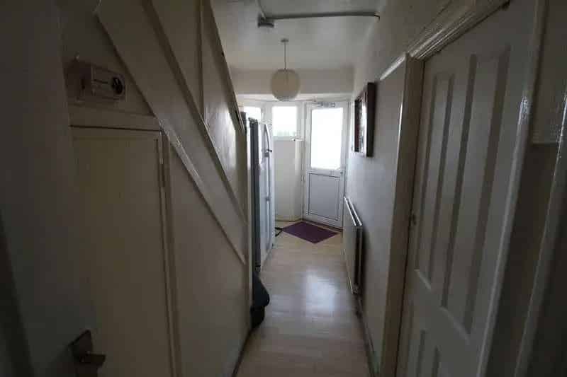 3 Bed House for Sale Monks Park Chain Free