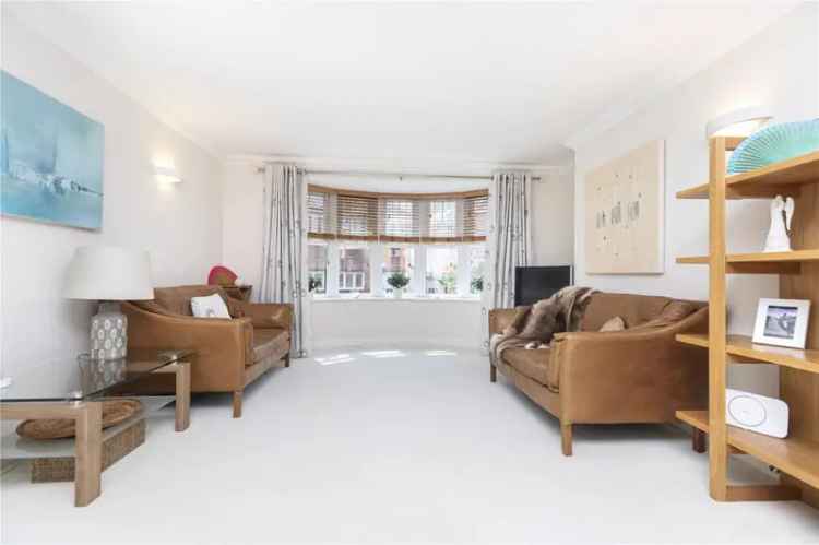 2 Bedroom Apartment for Sale in Alum Chine