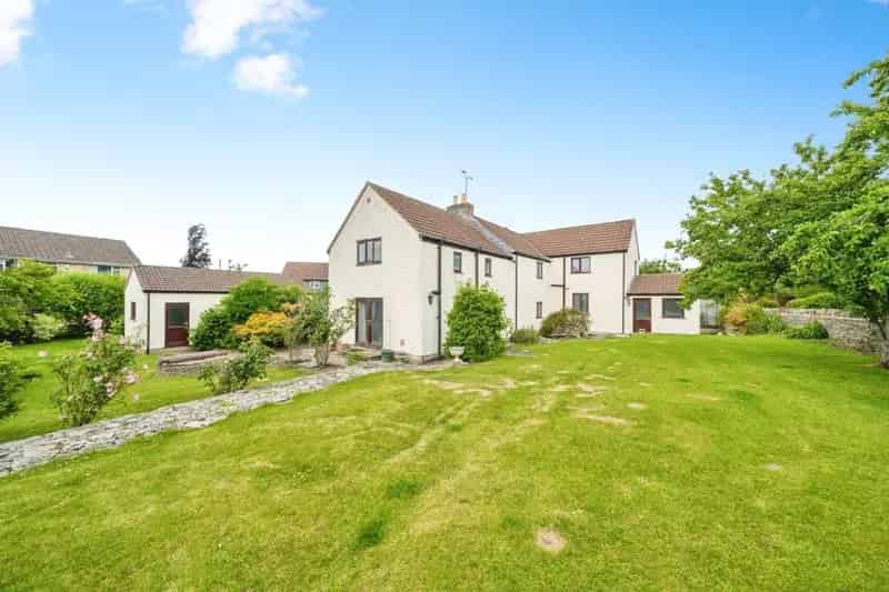 16th Century Family Home 4 Beds Detached House Stoke Gifford