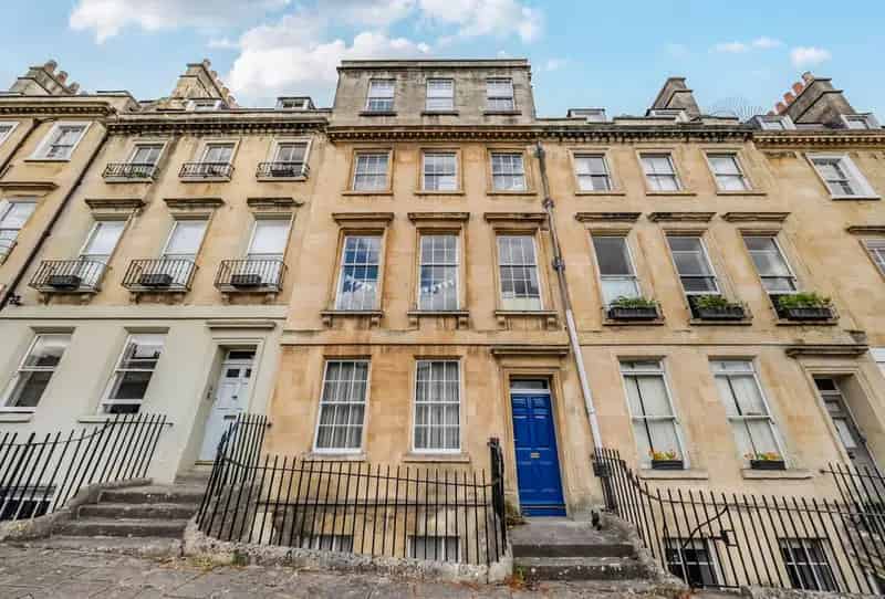 1 Bedroom Apartment for Sale