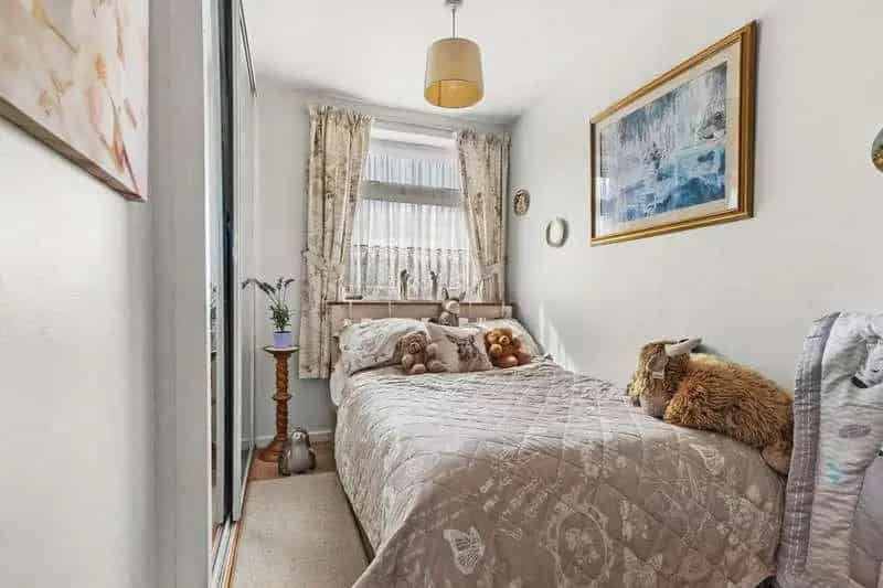 3 Bed Semi-Detached House For Sale