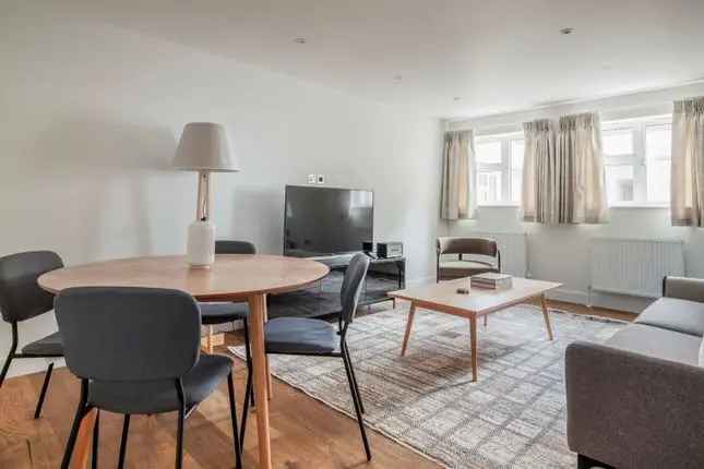 Flat to rent in Marylebone, London W2