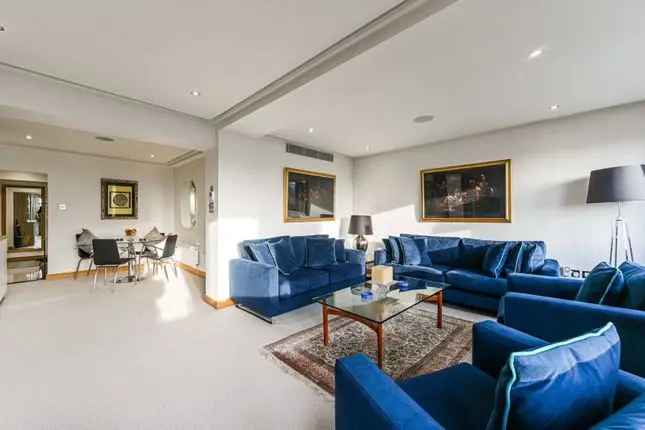 Flat for sale in Piccadilly, Mayfair, London W1J