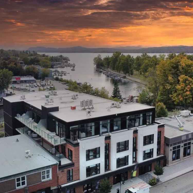 Luxury Condo for Sale in Magog Marina District