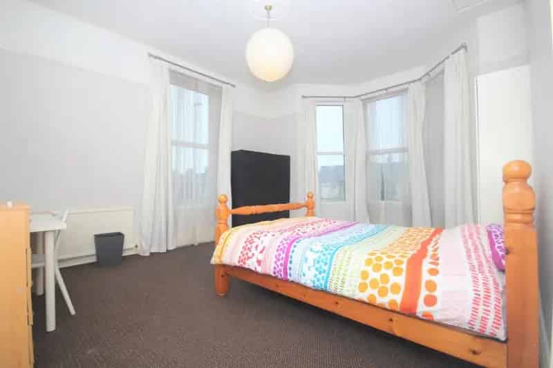 House of Multiple Occupation To Rent