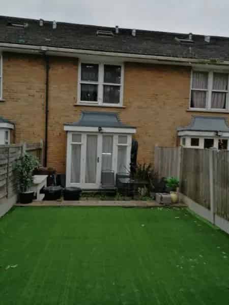 3-Bed Terraced House with Garden and Parking Near Hackney Wick