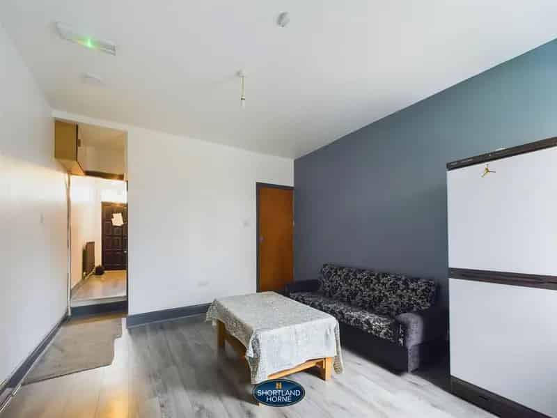 4 Bedroom Terraced House Foleshill Available Now