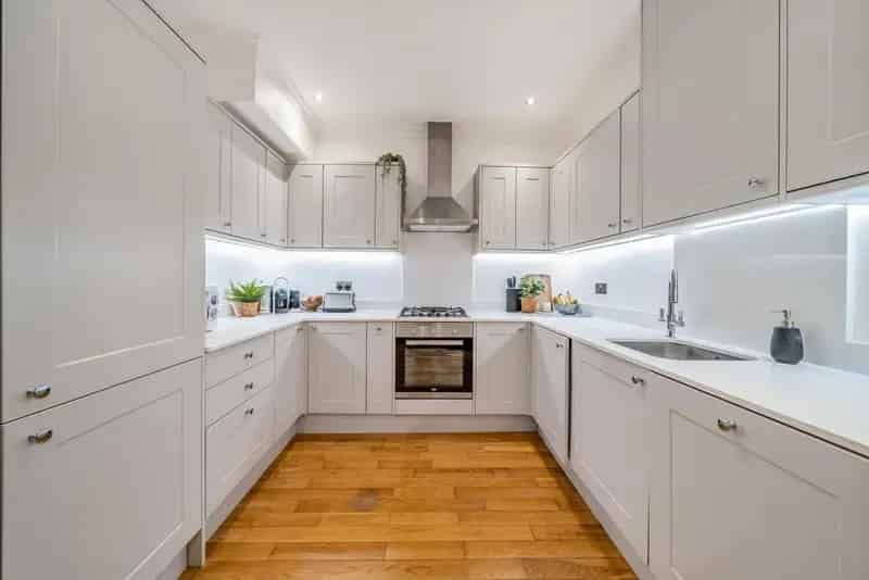 Flat For Sale , London, England