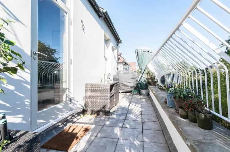 2 Bedroom Flat To Let Westbere Road
