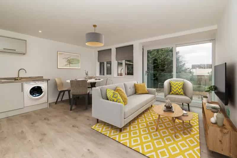 Two Double Bedroom First Floor Apartment 705 sq ft
