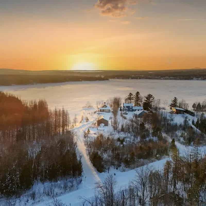 Lake Aylmer Waterfront Property For Sale