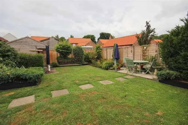 3 Bed House For Sale Extensively Refurbished