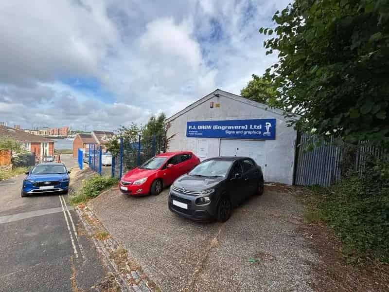 1562 Sq Ft Workshop Space For Sale