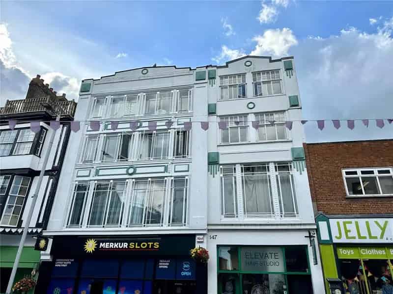 2 Bedroom Flat to Rent