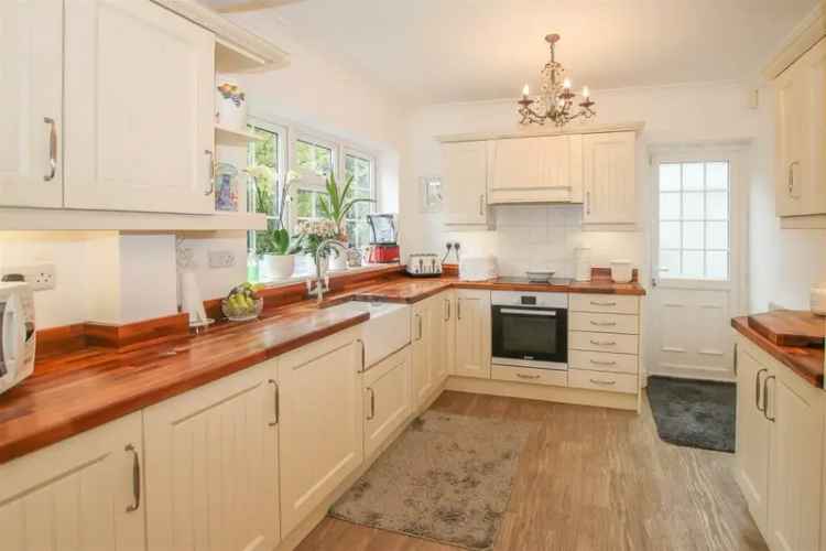 4 Bedroom Detached House for Sale near Kelvedon Hatch