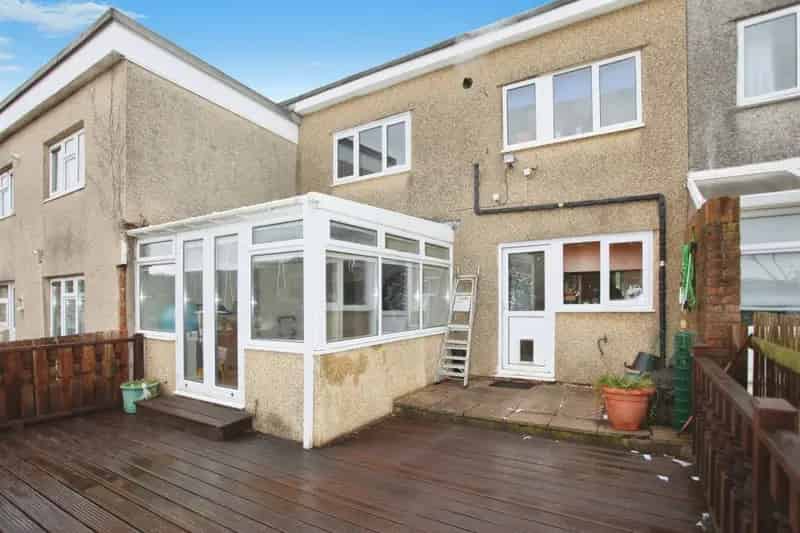 3 Bedroom Terraced House - Renovation Opportunity