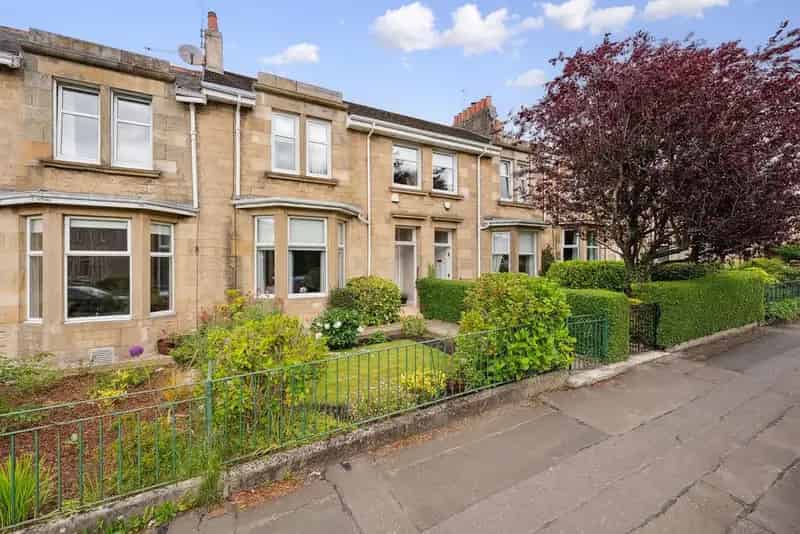 3 Bedroom Terraced House for Sale in Newlands Glasgow