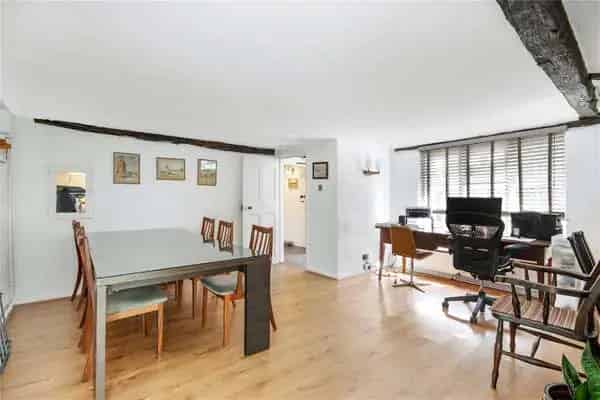 Grade II Listed Village House Kemsing