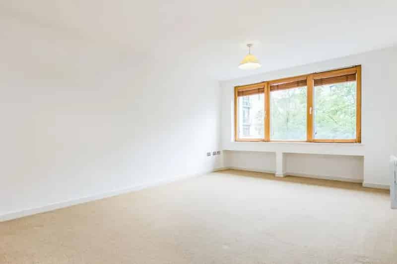 2 Bedroom Apartment Near Bristol Temple Meads - Gym Parking Included