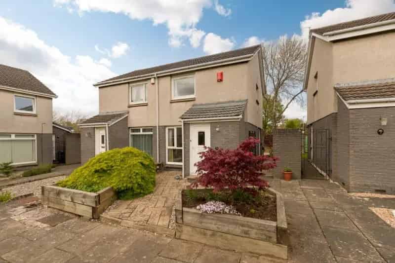 2 Bedroom Semi-Detached House for Sale