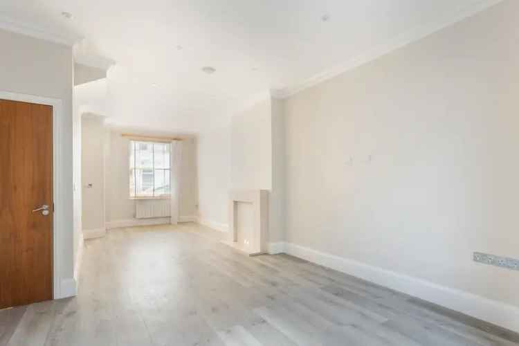 3 Bedroom House Chelsea Roof Terrace Family Home