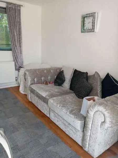 Flat For Rent in London, England