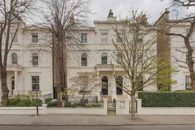 Grade II Listed 5 Floor House in Little Venice with Private and Communal Gardens
