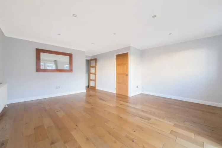 Family Home near Berkhamsted High Street and Train Station