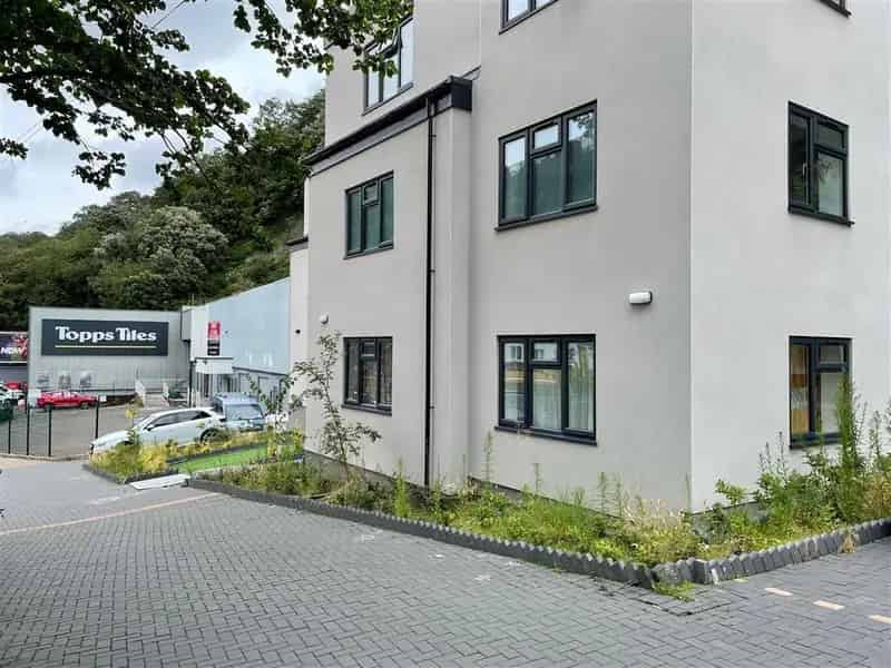 Flat For Rent , Teignmouth Road, England