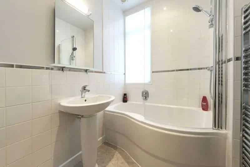 2 Bedroom Flat House to Rent