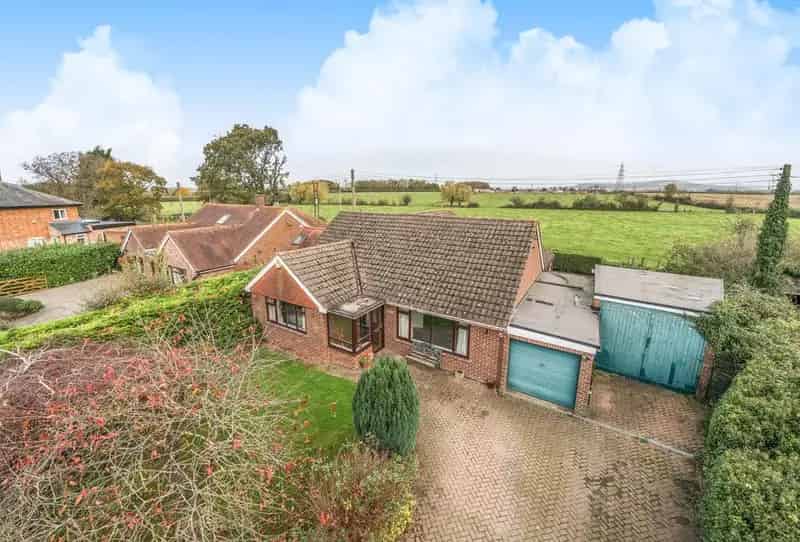 4 Bedroom Bungalow For Sale