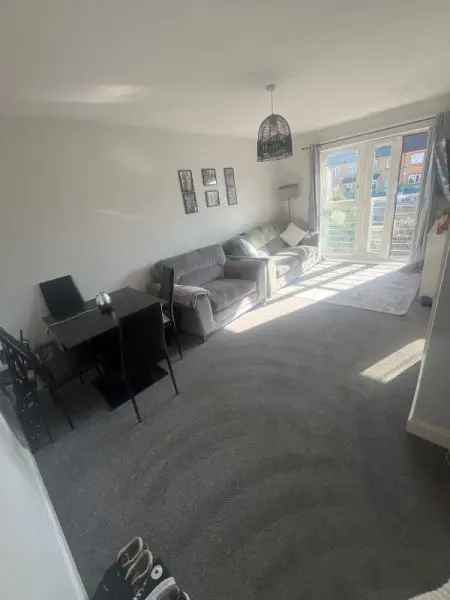 Flat For Rent in St Albans, England