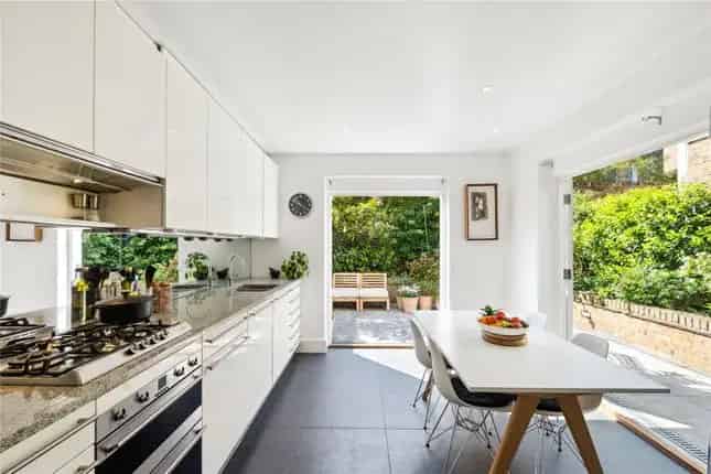 Five Bedroom Victorian House for Sale in Belleville Road SW11