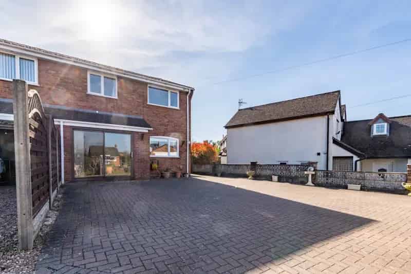 4 Bedroom House For Sale Near City Centre