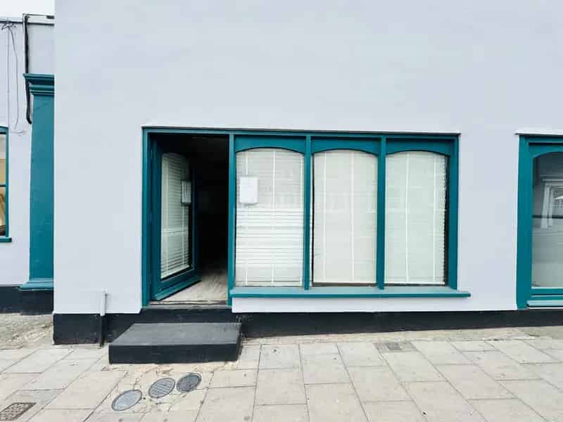Colchester Retail Shop - Ground Floor Space To Let