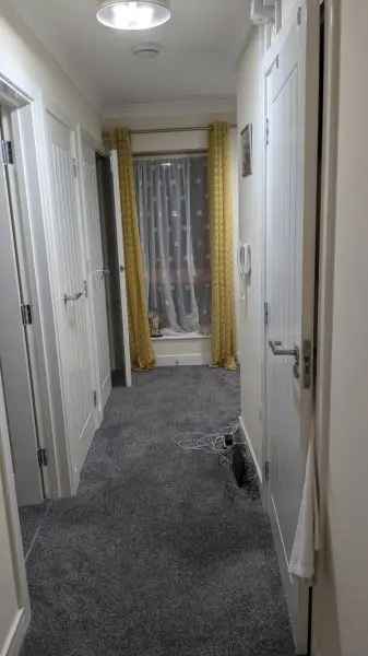 Flat For Rent in Dover, England