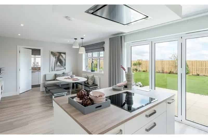 4 Bed Detached House with 2 Reception Rooms East Calder