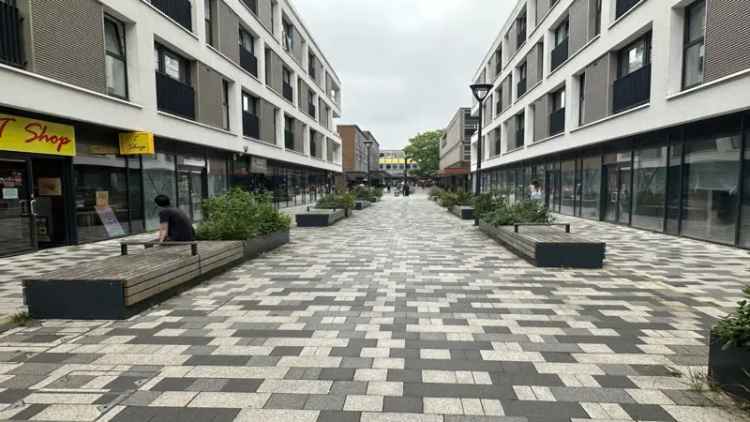 Mulberry House Retail Units Town Centre