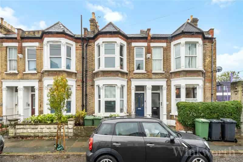 1 Bedroom Flat New Cross  Great First Time Buy or Investment