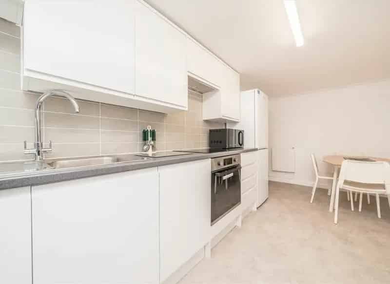 Flat For Sale , Bloomfield Road, London, England