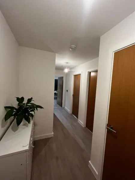 Flat For Rent in Thatcham, England