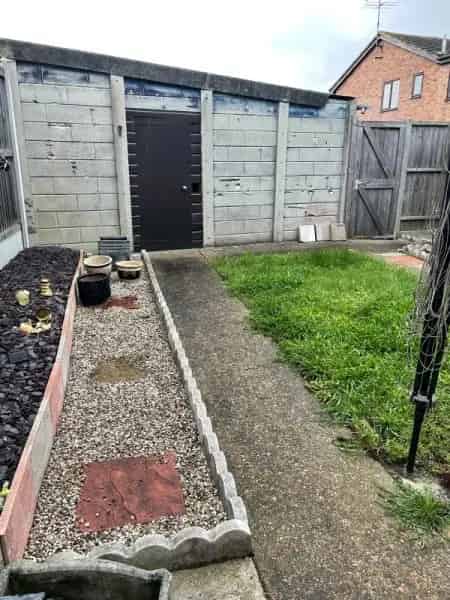 Updated House Close to Town Centre with Garden and Garage