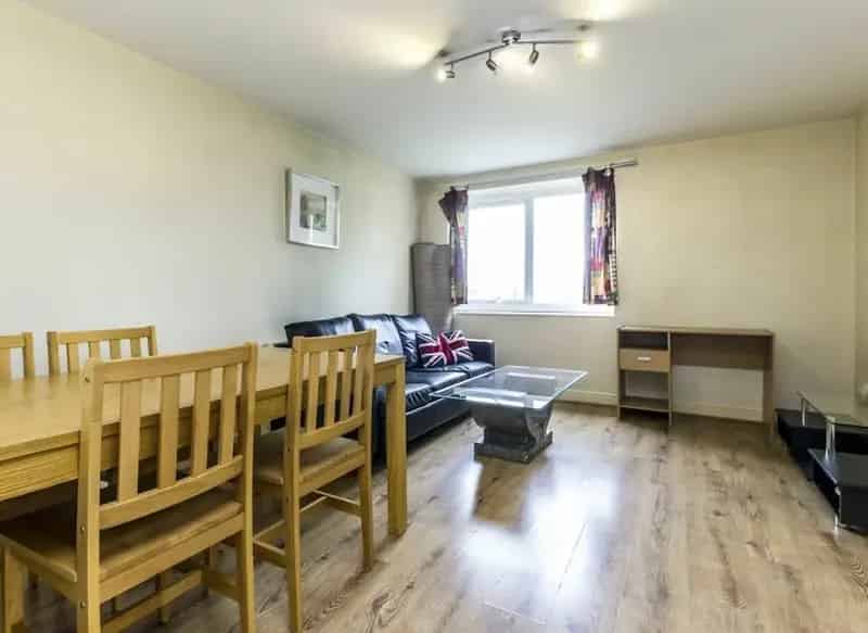 Two Bedroom Apartment with River Views and Ample Storage