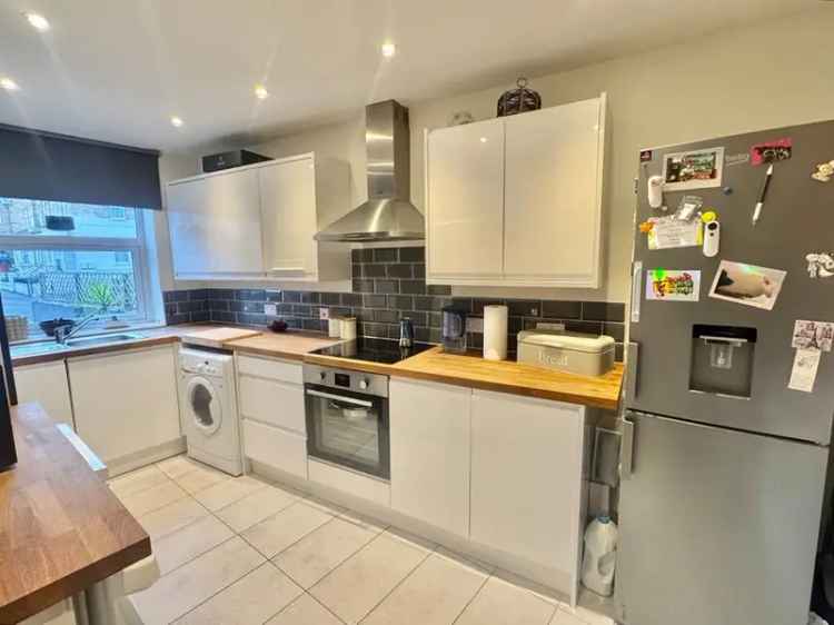 4 Bedroom End Terrace House Folkestone