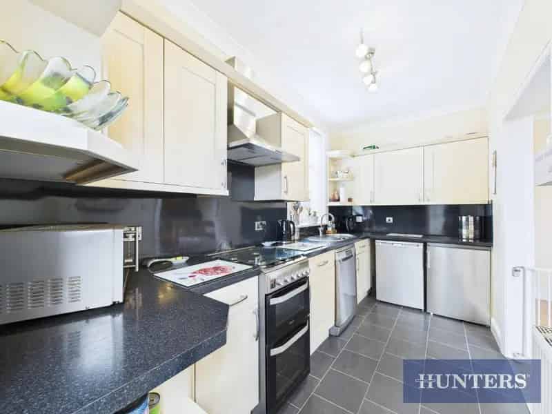 3 Bedroom Semi-Detached House For Sale 1217 SQ FT