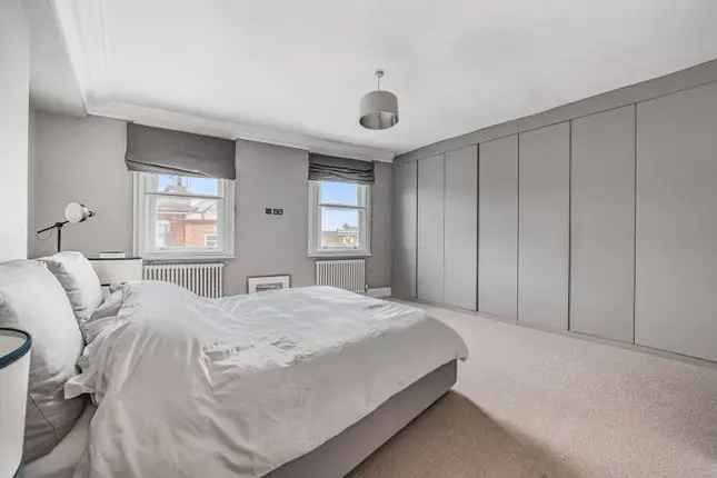 Flat to rent in Fulham Road, Parsons Green, London SW6