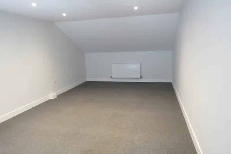 Newmarket Family Home Near A14 A11 Train Links and Airport