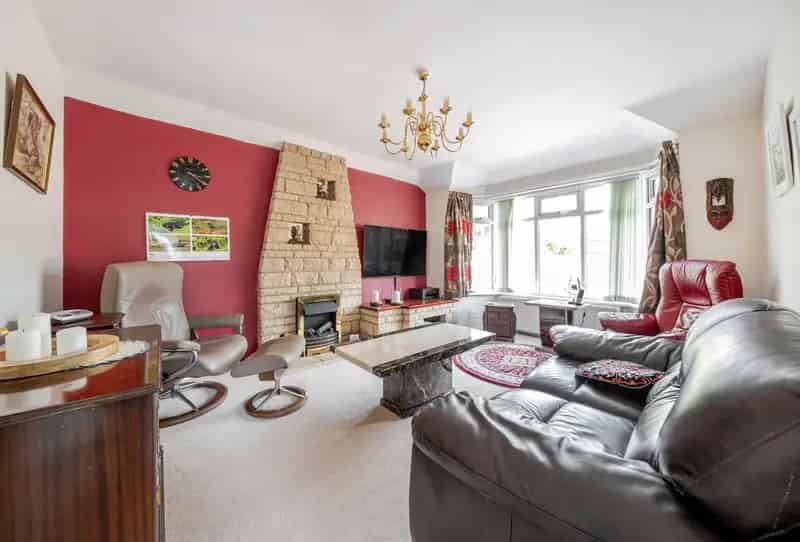 2 bedroom bungalow for sale
